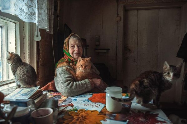 شهری که ماه بر ابدیت طلوع می‌کند و درختی که نظاره‌گر است: برندگان یازدهمین مسابقه عکاسی انجمن جغرافیای روسیه زیباترین کشور - اسپوتنیک ایران  