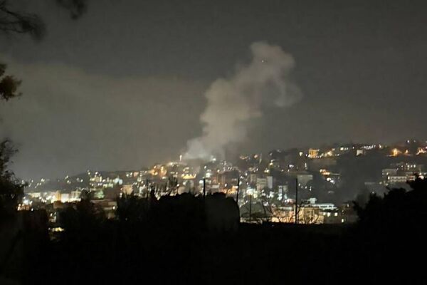 هواپیماهای جنگی اسرائیل شهر نبطیه در جنوب لبنان را هدف حمله هوایی قرار دادند هواپیماهای جنگی اسرائیل شهر نبطیه در جنوب لبنان را هدف حمله هوایی قرار دادند - اسپوتنیک ایران