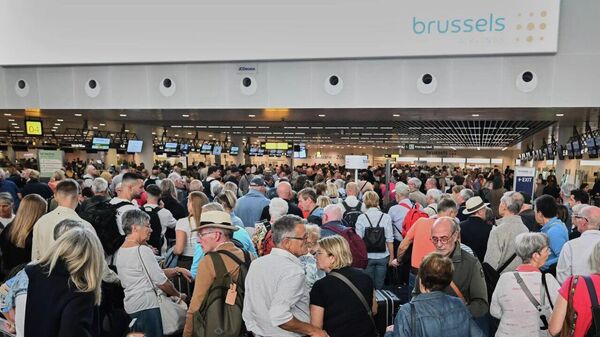 مدیریت فرودگاه بروکسل نیمی از پروازهای روز یکشنبه خود را به دلیل حمله سایبری که پیامدهای آن هنوز برطرف نشده است، لغو کرد - اسپوتنیک ایران  