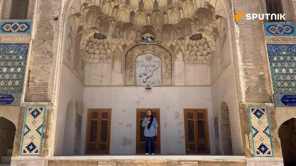 کاروانسرای گنجعلی خان، نگین کرمان - اسپوتنیک ایران  