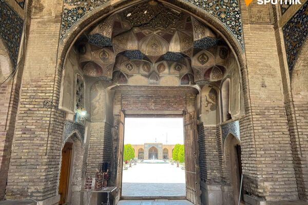 کاروانسرای گنجعلی خان، نگین کرمان - اسپوتنیک ایران  