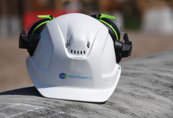 Helmet of a worker on the construction site of the Nord Stream-2 gas pipeline - اسپوتنیک ایران  