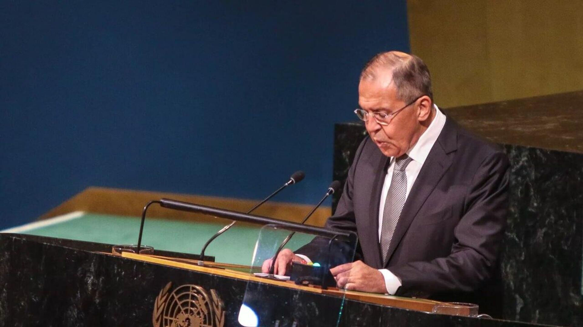 آغاز سخنرانی لاوروف در مجمع عمومی سازمان ملل آغاز سخنرانی لاوروف در مجمع عمومی سازمان ملل - اسپوتنیک ایران , 1920, 27.09.2025