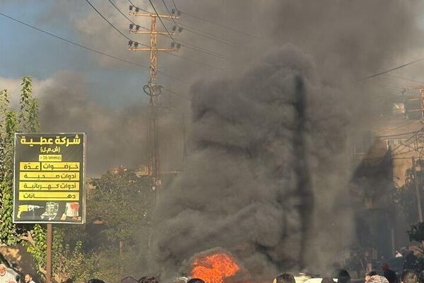 پهپاد اسرائیلی یک خودرو را در شهر کفره، جنوب لبنان هدف قرار داد پهپاد اسرائیلی یک خودرو را در شهر کفره، جنوب لبنان هدف قرار داد - اسپوتنیک ایران