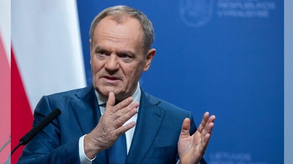 جنگ ما؟ دونالد توسک تمام تلاشش را می‌ کند تا لهستانی‌ها را به درگیری اوکراین بکشاند - اسپوتنیک ایران  