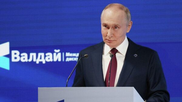 نایب رییس کمیسیون امنیت ملی و سیایت خارجی مجلس ایران: دیدگاه‌های رئیس‌جمهور روسیه می‌تواند بر تحولات درون اتحادیه اروپا اثرگذار باشد - اسپوتنیک ایران  