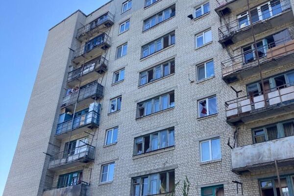 فرماندار منطقه بلگورود گزارش داد که پس از سقوط بقایای یک پهپاد سرنگون‌شده در بلگورود، دو خودرو آتش گرفتند - اسپوتنیک ایران  