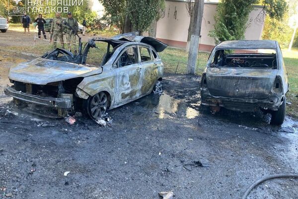 فرماندار منطقه بلگورود گزارش داد که پس از سقوط بقایای یک پهپاد سرنگون‌شده در بلگورود، دو خودرو آتش گرفتند - اسپوتنیک ایران  