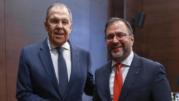 Russian Foreign Minister Sergei Lavrov (left) and Venezuelan Foreign Minister Ivan Gil Pinto during a meeting on the sidelines of the Antalya Diplomatic Forum. - اسپوتنیک ایران  