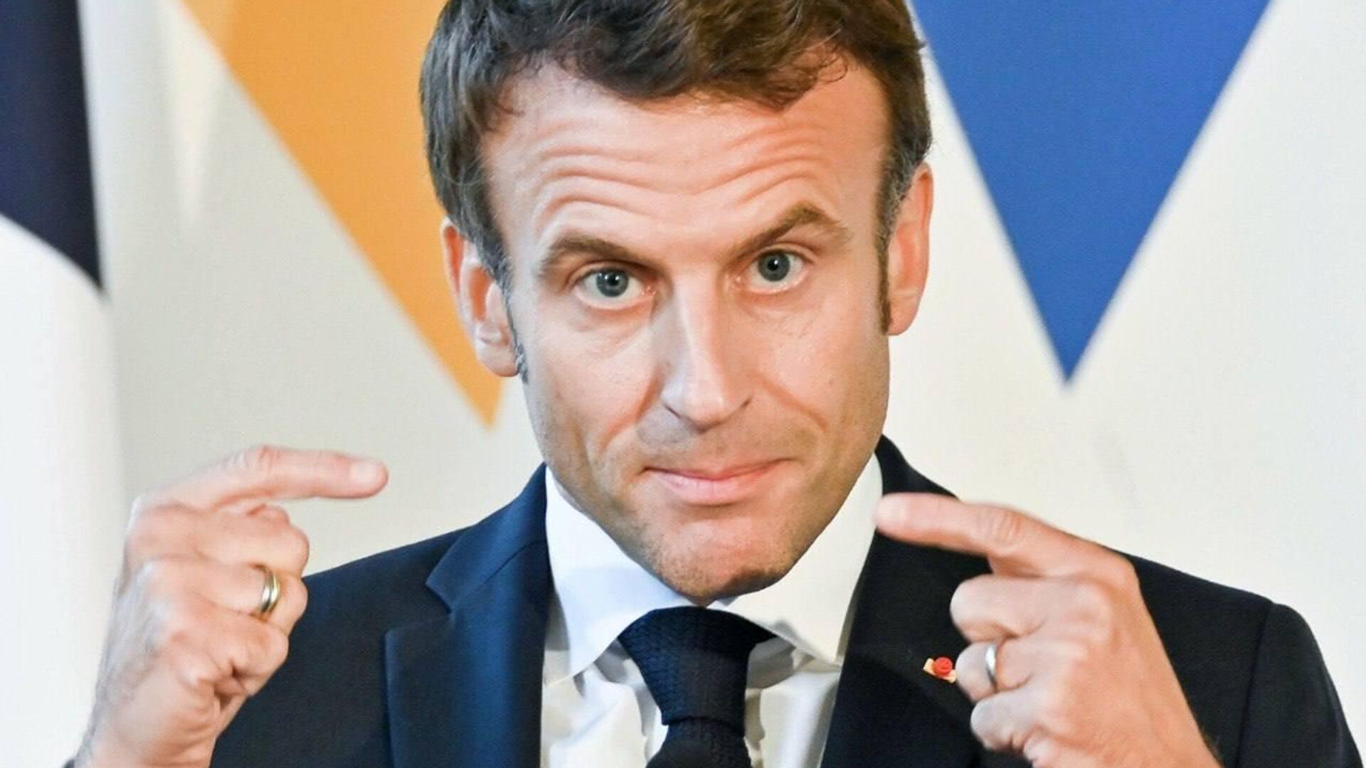 اپوزیسیون فرانسه فوراً خواستار بررسی طرح استیضاح مکرون شد اپوزیسیون فرانسه فوراً خواستار بررسی طرح استیضاح مکرون شد - اسپوتنیک ایران , 1920, 06.10.2025