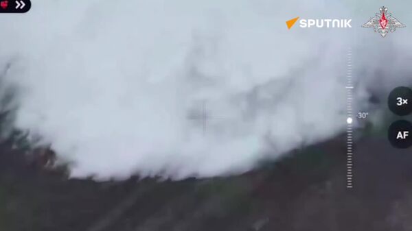 وزارت دفاع روسیه: نیروهای مسلح اوکراین خط لوله آمونیاک تولیاتی-اودسا را ​​​​منفجر کردند تا پیشروی روسیه در شرق روستای روسین یار در جمهوری خلق دونتسک را کند کنند - اسپوتنیک ایران  