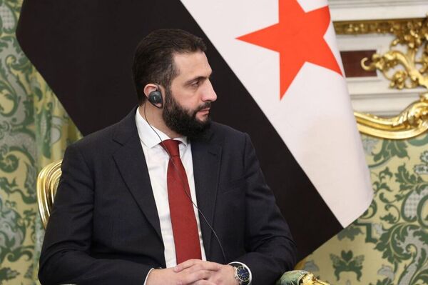 تصاویری از دیدار پوتین با الشرع در کاخ کرملین تصاویری از دیدار پوتین با الشرع در کاخ کرملین - اسپوتنیک ایران