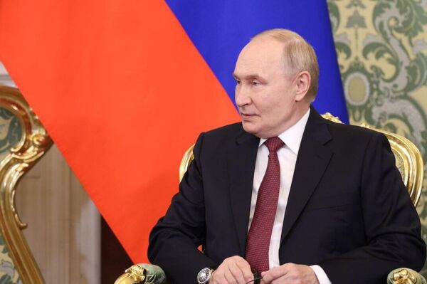 تصاویری از دیدار پوتین با الشرع در کاخ کرملین تصاویری از دیدار پوتین با الشرع در کاخ کرملین - اسپوتنیک ایران