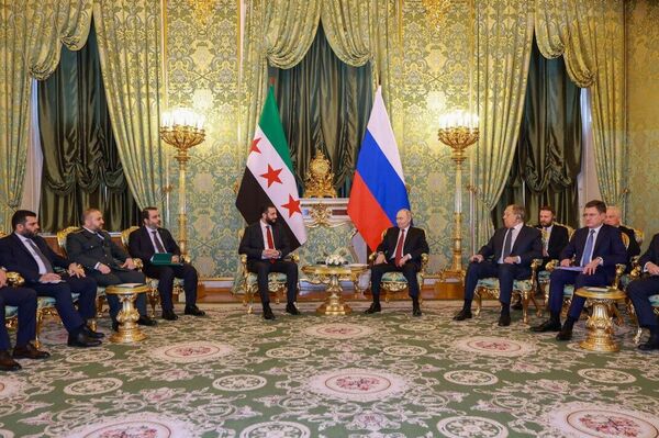 تصاویری از دیدار پوتین با الشرع در کاخ کرملین تصاویری از دیدار پوتین با الشرع در کاخ کرملین - اسپوتنیک ایران