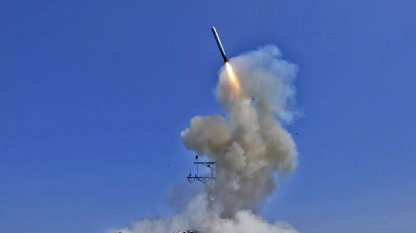 کارشناس: خودداری آمریکا از تحویل موشک‌ های تاماهاک، به معنای پایان کار زلنسکی خواهد بود - اسپوتنیک ایران  