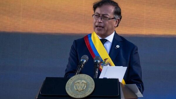 وزارت خزانه‌داری آمریکا گوستاوو پترو، رئیس‌جمهور کلمبیا، پسرش و وزیر کشور را تحریم کرد - اسپوتنیک ایران  