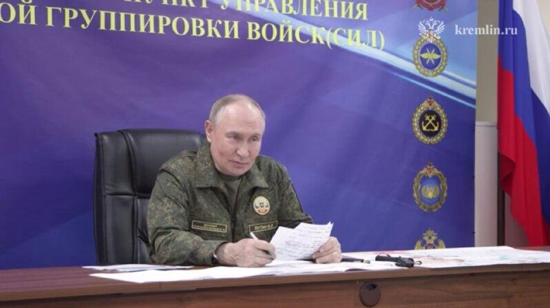 پوتین: روسیه این هفته در جریان رزمایش نیروی هستهای، سلاحهای پیشرفته را آزمایش کرد پوتین: روسیه این هفته در جریان رزمایش نیروی هستهای، سلاحهای پیشرفته را آزمایش کرد - اسپوتنیک ایران , 1920, 26.10.2025