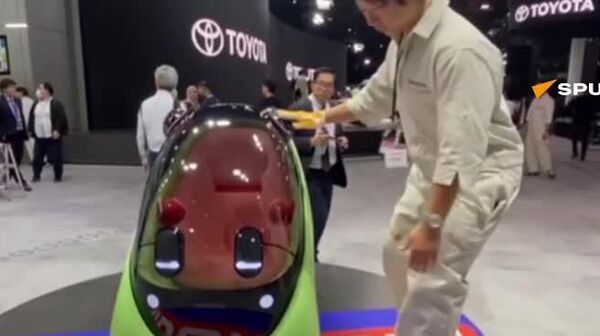 خودروسازان ژاپنی از جدیدترین مدل‌های خود در توکیو رونمایی کردند، از جمله یک ون میتسوبیشی، اولین خودروی سایز کودک جهان، خودروهای کانورتیبل ایسوزو و بسیاری دیگر - اسپوتنیک ایران  