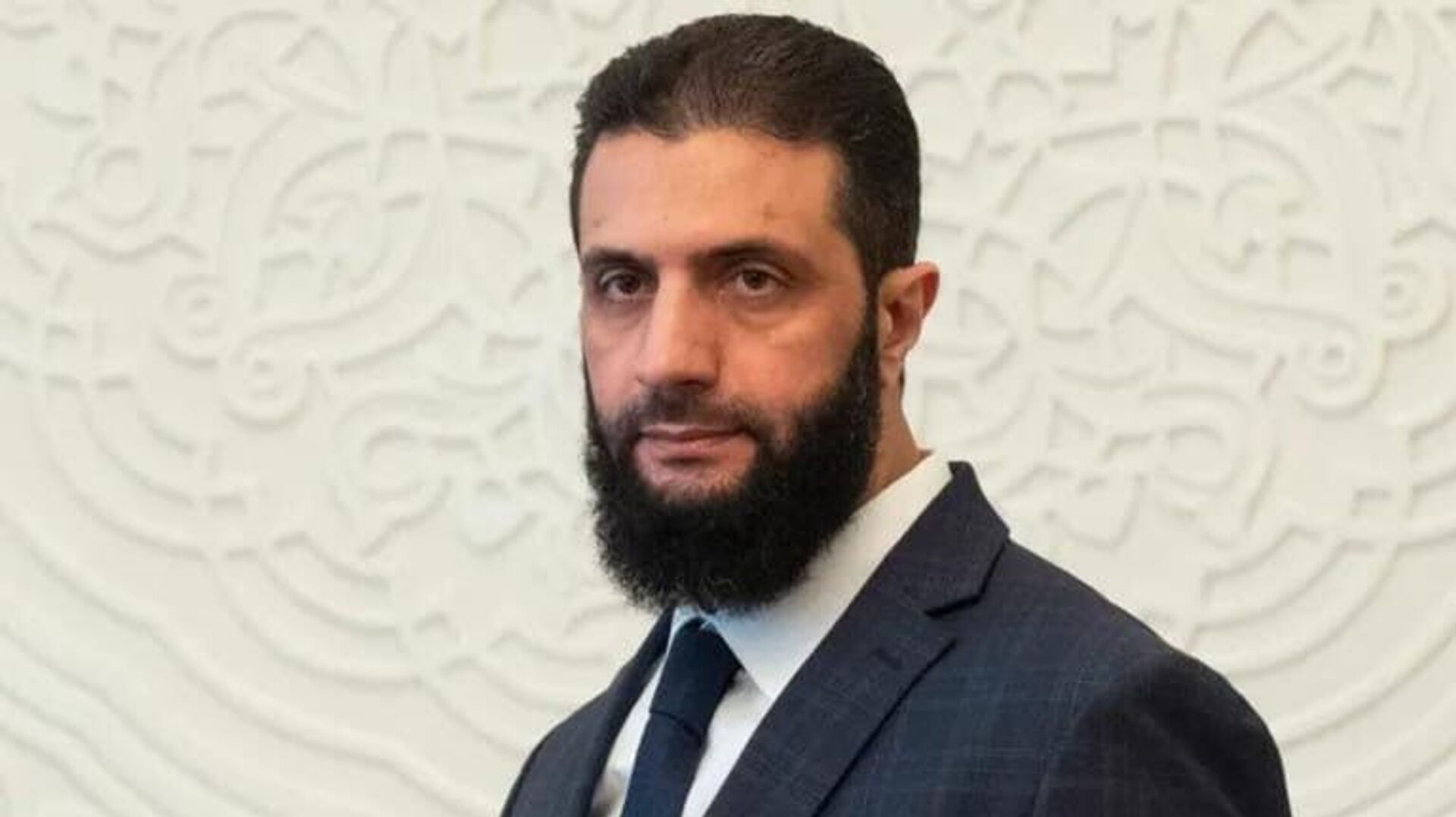 وزیر امور خارجه سوریه، اسعد الشیبانی، در خلال مجمع «گفتگوی منامه» اعلام کرد که رئیس الشرع اوایل نوامبر از کاخ سفید دیدار خواهد کرد وزیر امور خارجه سوریه، اسعد الشیبانی، در خلال مجمع «گفتگوی منامه» اعلام کرد که رئیس الشرع اوایل نوامبر از کاخ سفید دیدار خواهد کرد - اسپوتنیک ایران , 1920, 02.11.2025