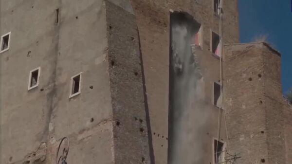 بخشی از برج قرون وسطایی کونتی در نزدیکی کولوسئوم در رم فرو ریخت - اسپوتنیک ایران  