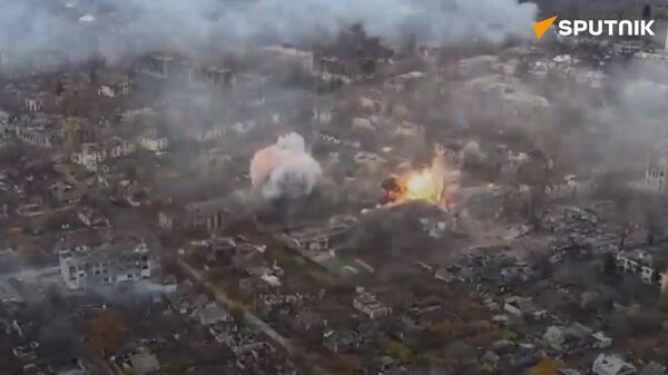 بمب‌های FAB-500 روسی پایگاه عملیات ویژه اوکراین را ویران کردند - اسپوتنیک ایران  