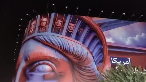 دیوارنگار ضد آمریکایی جدید در مرکز تهران - اسپوتنیک ایران  