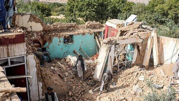 عراقچی: ایران آماده اعزام فوری کمک‌های امدادی به افغانستان است - اسپوتنیک ایران  