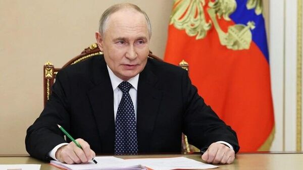 پوتین:برد موشک بوروستنیک از تمام سامانه‌های موشکی شناخته‌شده در جهان فراتر می‌رود - اسپوتنیک ایران  