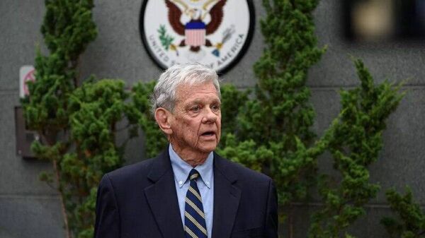 ترامپ از انتصاب حقوق دان «جان کول» به عنوان فرستاده ویژه در بلاروس خبر داد - اسپوتنیک ایران  