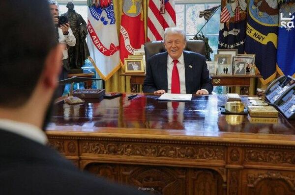 تصاویری از دیدار دونالد ترامپ، رئیس جمهور آمریکا، با احمد الشرع، رئیس جمهور سوریه در کاخ سفید - اسپوتنیک ایران  