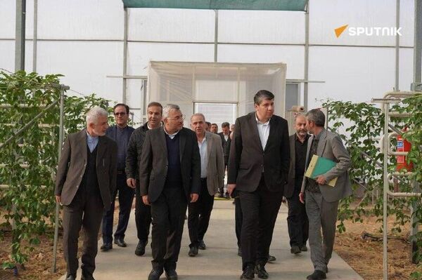 بازدید معاون دیپلماسی اقتصادی وزارت امور خارجه ایران از منطقه آزاد ارس - اسپوتنیک ایران  