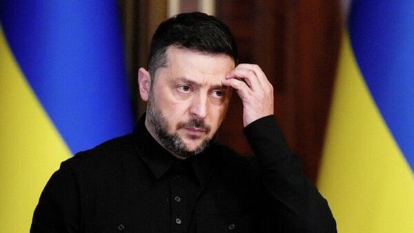 رسانه‌ها: زلنسکی موافقت کرد طرح توافق صلح احتمالی پیشنهادی آمریکا را با ترامپ مورد بحث قرار دهد - اسپوتنیک ایران  