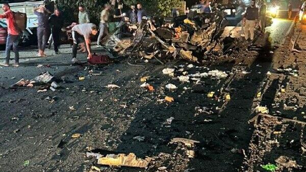 خبرنگار اسپوتنیک: پهپادهای اسرائیلی یک خودرو را در جاده فرون در جنوب لبنان هدف قرار دادند و گزارش‌هایی از زخمی شدن افراد منتشر شده است - اسپوتنیک ایران  