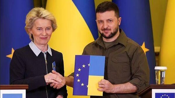 روزنامه‌نگار آمریکایی: اتحادیه اروپا، شرایط غیرواقع‌بینانه‌ای را به منظور ادامه درگیری در اوکراین تدوین می ‌کند - اسپوتنیک ایران  