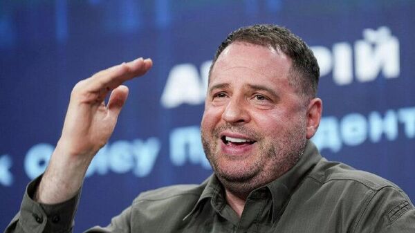 رئیس دفتر زلنسکی: من پیشنهاد می‌کنم 28 ماده را فراموش کنیم - اسپوتنیک ایران  