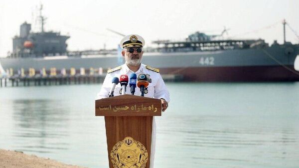 فرمانده نیروی دریایی ایران اعلام کرد که پشتیبانی از یگان‌های رزمی و اسکورت؛ ماموریت اصلی پایگاه شناوری «کردستان» به عنوان دومین پایگاه شناوری ایران، «خوزستان» خواهد بود - اسپوتنیک ایران  