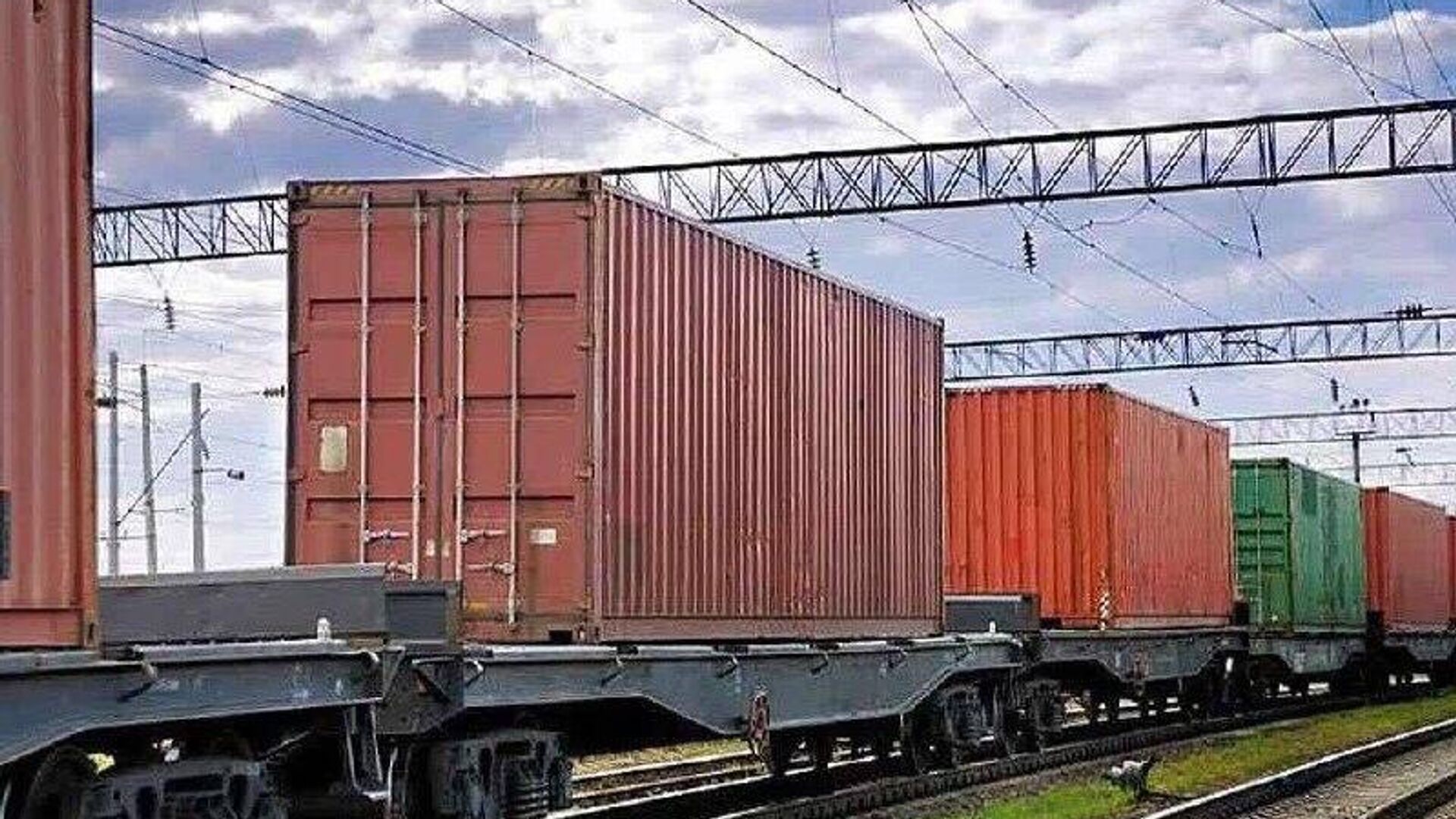 توافق ششجانبه ریلی برای تقویت کریدور شرق- غرب با ایران در مرکز شبکه حملونقل منطقه توافق ششجانبه ریلی برای تقویت کریدور شرق- غرب با ایران در مرکز شبکه حملونقل منطقه - اسپوتنیک ایران , 1920, 30.11.2025