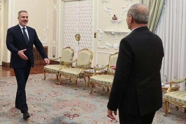 دیدار وزیر خارجه ترکیه با رئیس جمهور ایران - اسپوتنیک ایران  