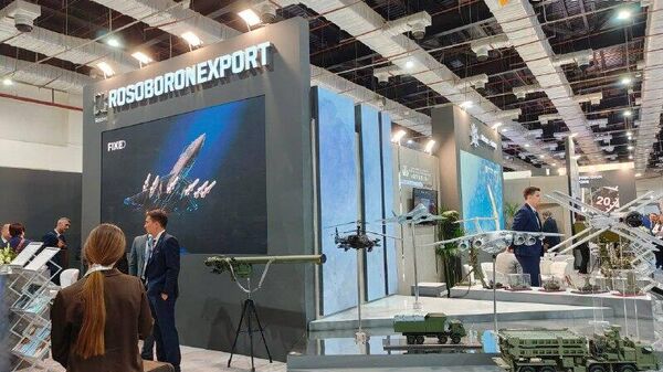 شرکت روس آبورون اکسپورت با آمادگی برای نمایش سلاح‌های روسی و عقد قرارداد به نمایشگاه تسلیحات مصر می‌آید - اسپوتنیک ایران  