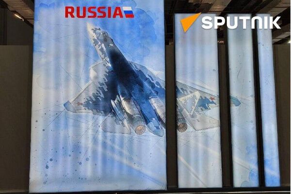 شرکت روس آبورون اکسپورت با آمادگی برای نمایش سلاح‌های روسی و عقد قرارداد به نمایشگاه تسلیحات مصر می‌آید - اسپوتنیک ایران  