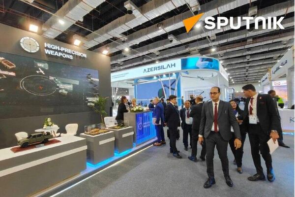 شرکت روس آبورون اکسپورت با آمادگی برای نمایش سلاح‌های روسی و عقد قرارداد به نمایشگاه تسلیحات مصر می‌آید - اسپوتنیک ایران  