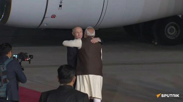 ولادیمیر پوتین برای سفری دو روزه وارد دهلی نو شد - اسپوتنیک ایران  