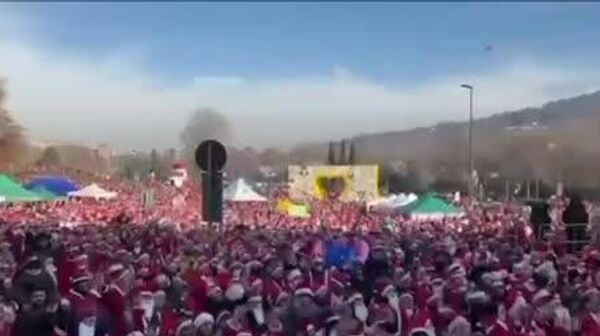 بیش از 40 هزار بابانوئل در بیمارستان کودکان تورین گرد هم آمدند - اسپوتنیک ایران  