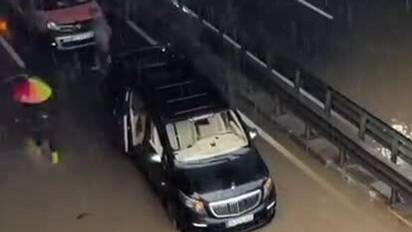 باران شدید منطقه تفریحی آلانیا در استان آنتالیای ترکیه را زیر آب برد - اسپوتنیک ایران  