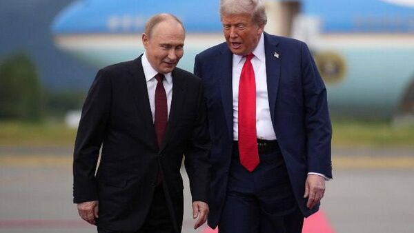 سخنگوی کاخ کرملین گفت که در حال حاضر هیچ صحبتی در مورد دیدار پوتین و ترامپ قبل از سال نو وجود ندارد - اسپوتنیک ایران  