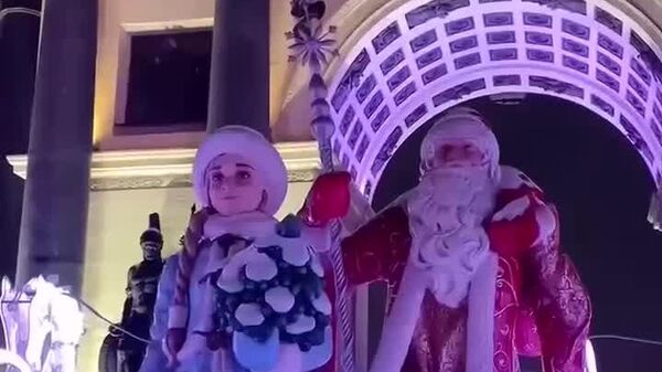 تزیینات طاق پیروزی مسکو در استانه سال نو - اسپوتنیک ایران  