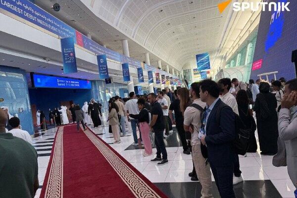 اولین اجلاس پل، با مشارکت گسترده بین‌المللی، در ابوظبی به پایان رسید - اسپوتنیک ایران  