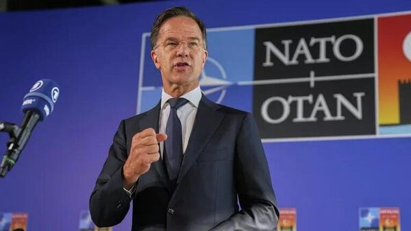 تحلیلگر: سخنان دبیرکل ناتو، نشانگر تمایل به جنگ است - اسپوتنیک ایران  