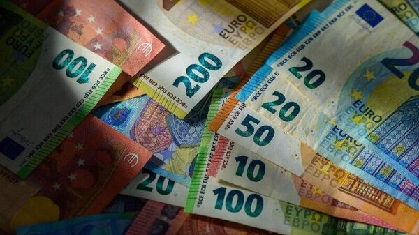 رسانه غربی: اتحادیه اروپا دارایی‌های روسیه را به طور نامحدود مسدود می‌کند - اسپوتنیک ایران  