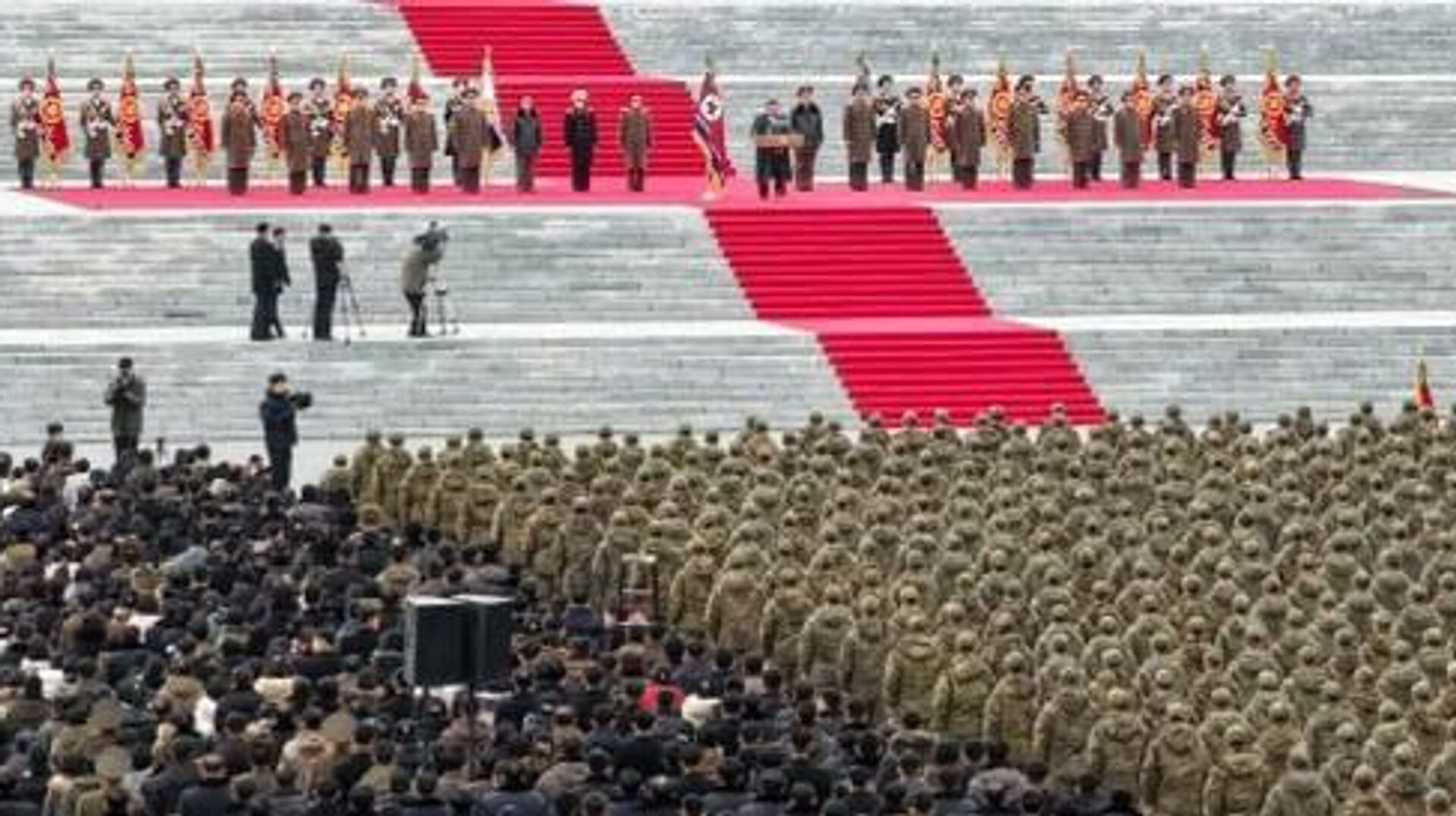 کیم جونگ اون از بازگشت سربازان کره شمالی از ماموریت رزمی در روسیه استقبال کرد کیم جونگ اون از بازگشت سربازان کره شمالی از ماموریت رزمی در روسیه استقبال کرد - اسپوتنیک ایران , 1920, 13.12.2025